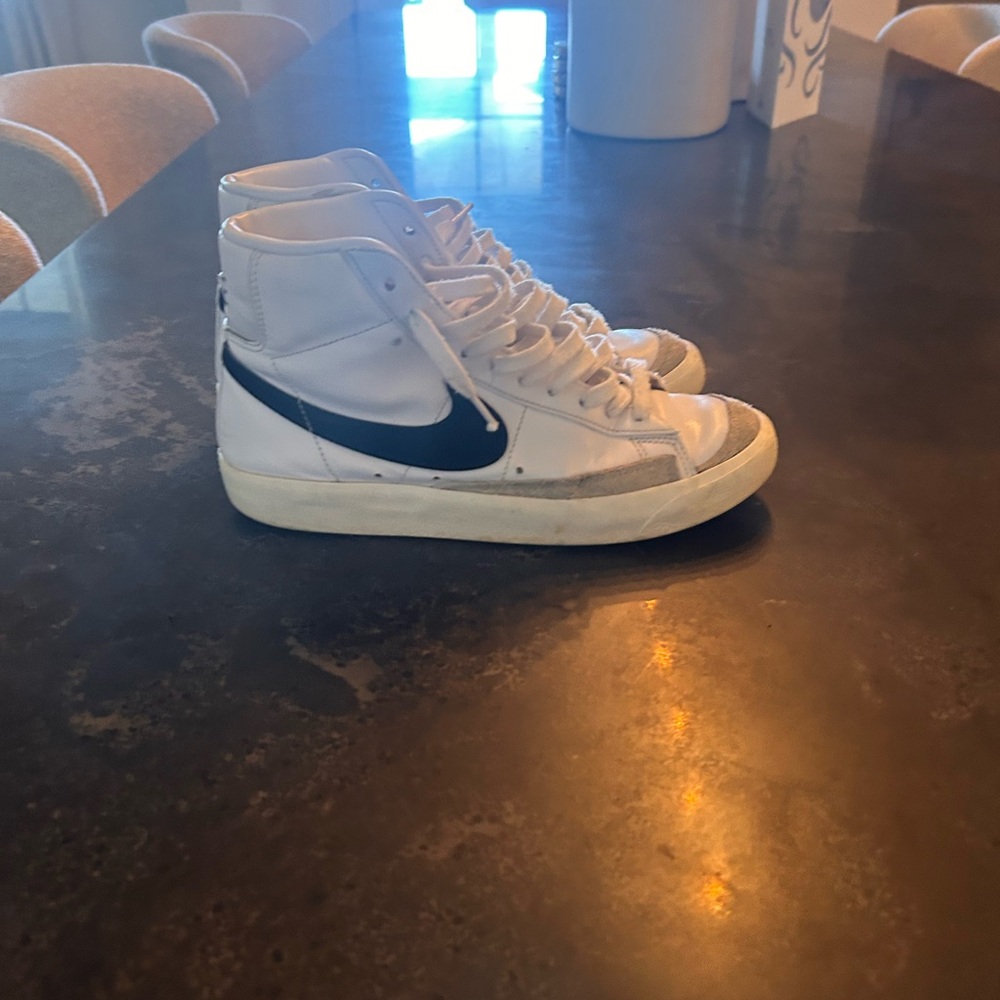 Nike Blazer Mid 77